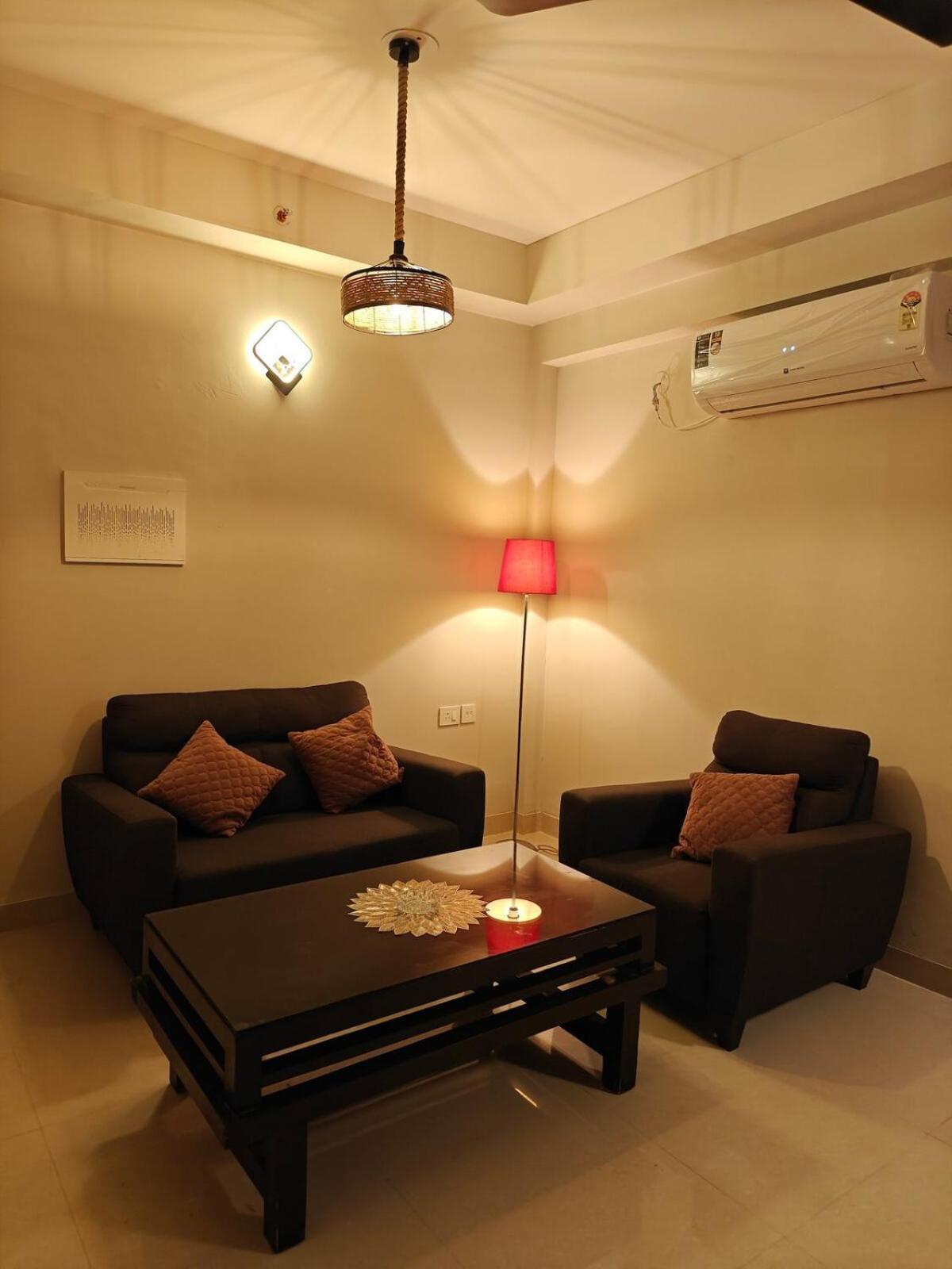 Signature 2Bhk Staycation Greater Noida Bagian luar foto