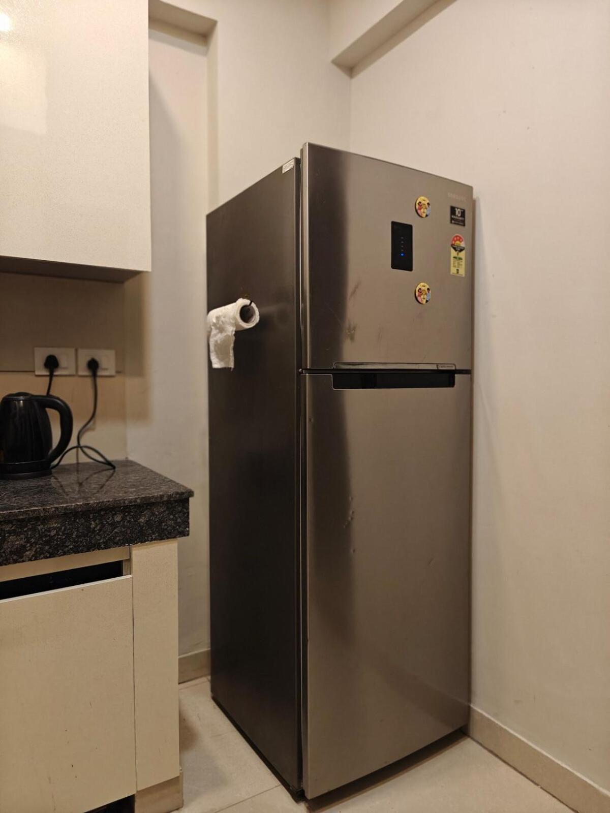 Signature 2Bhk Staycation Greater Noida Bagian luar foto
